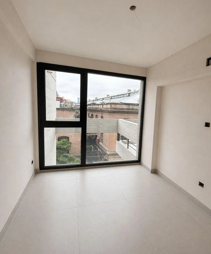 DEPARTAMENTO 2 AMBIENTES CON COCHERA EN VENTA 3