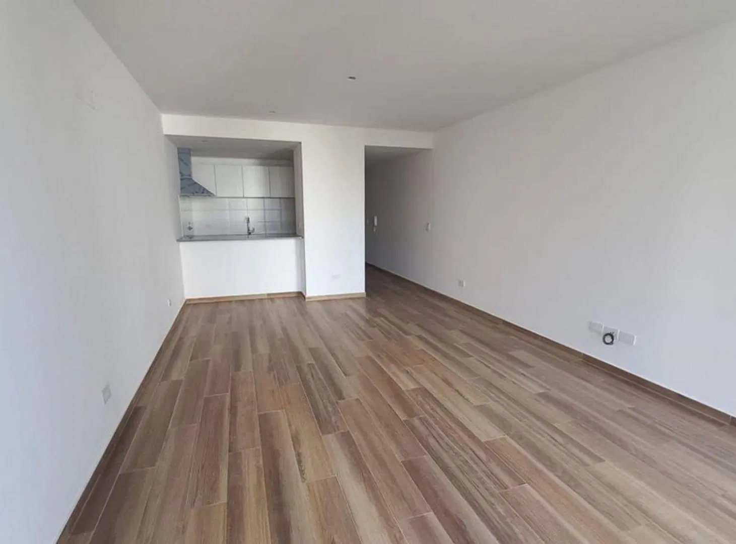 MONOAMBIENTE EN VENTA LA PLATA 3