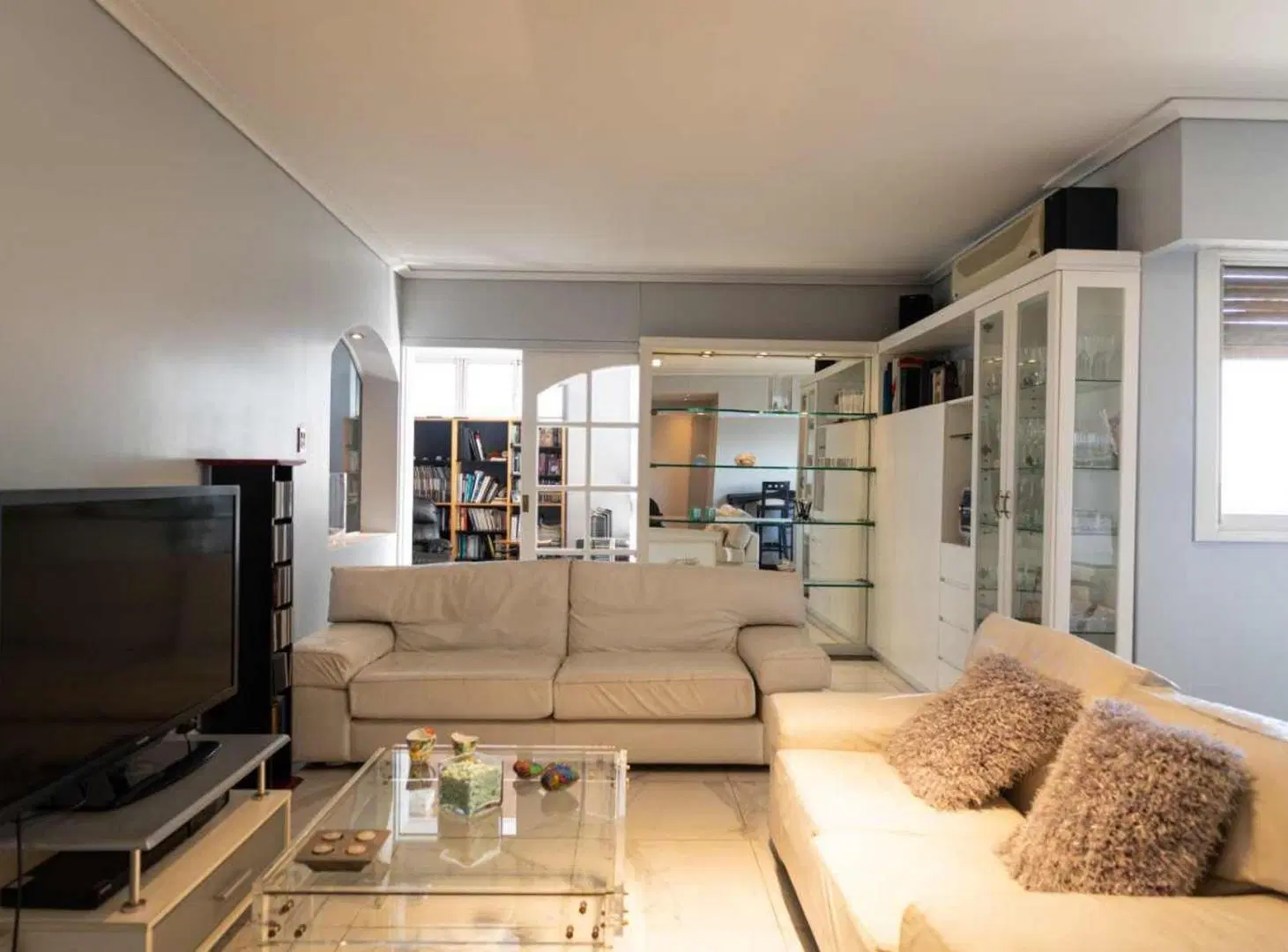 Departamento de 6 ambientes en Avellaneda cochera 5