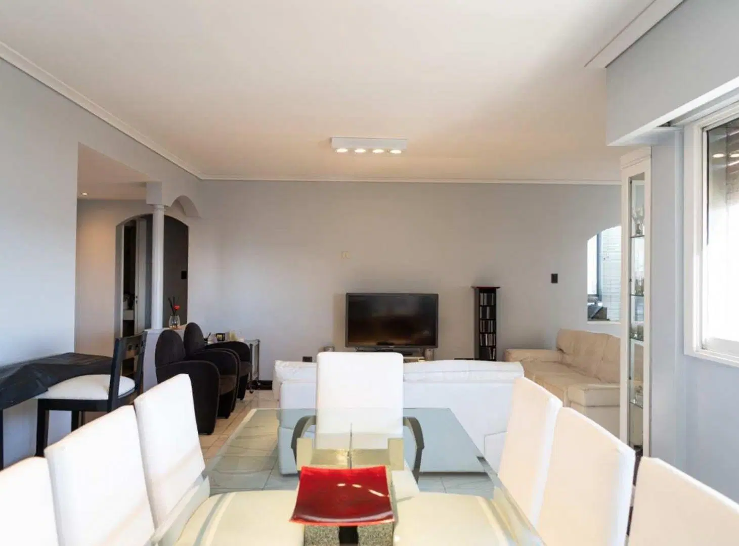 Departamento de 6 ambientes en Avellaneda cochera 3