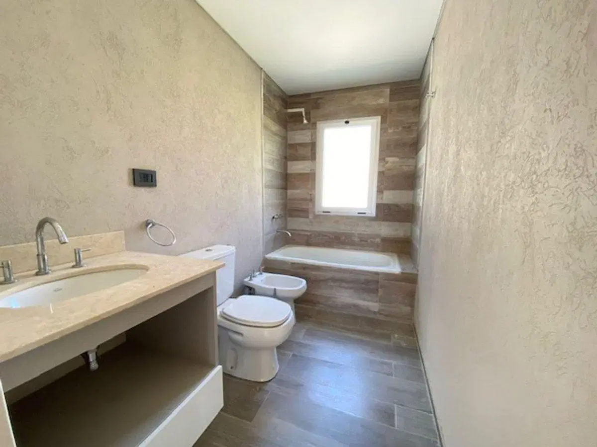 CASA EN VENTA FINCAS DE HUDSON 4 AMBIENTES P.BAJA 4