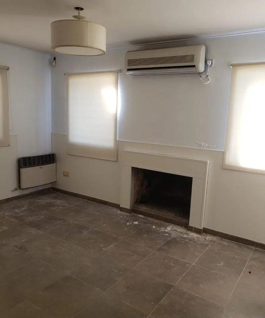 CASA EN VENTA EN GONNET 5