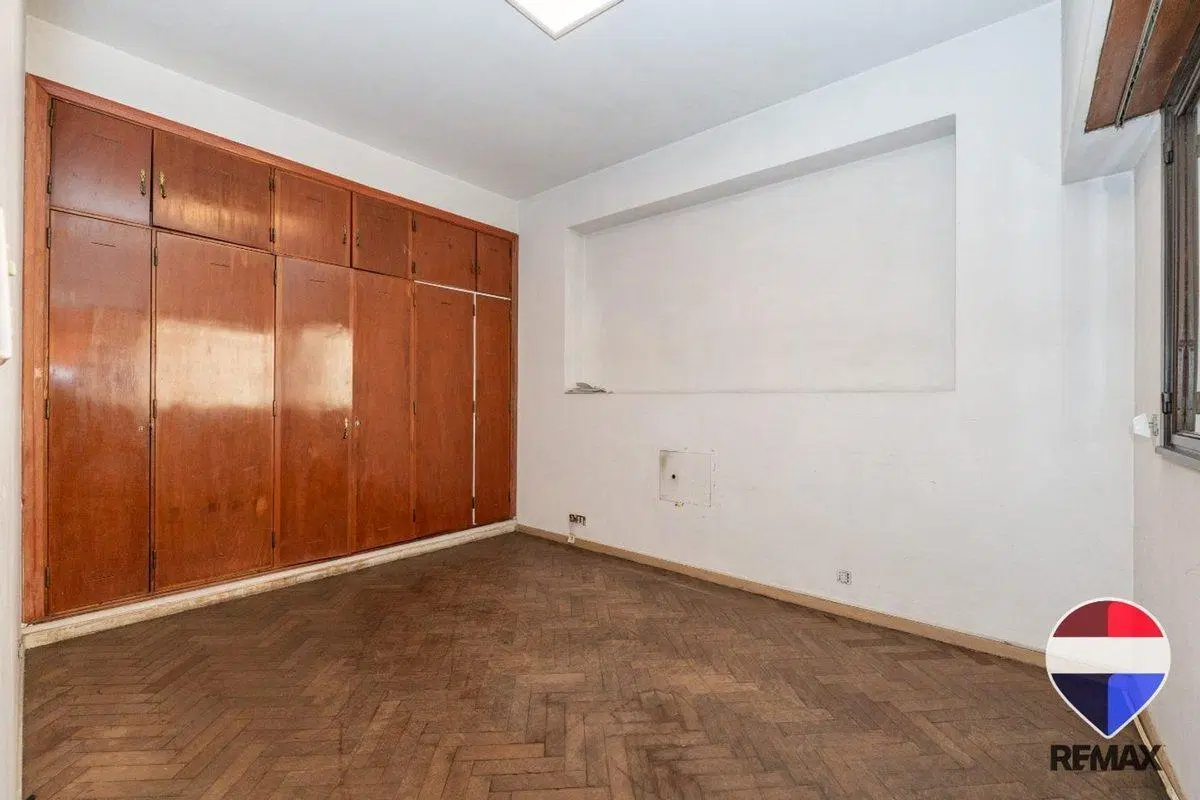 Venta piso 5 amb. balcón dep. San Telmo A. Credito 5