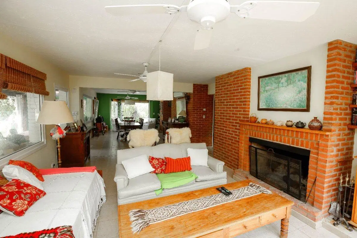 CASA EN VENTA EN CITY BELL 5