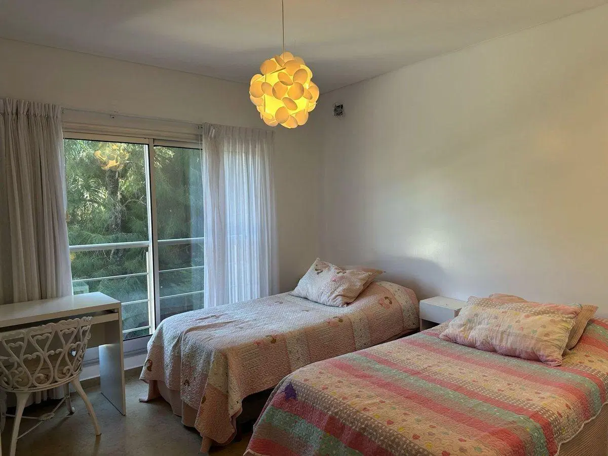 CASAS EN VENTA EN MIRALAGOS 5