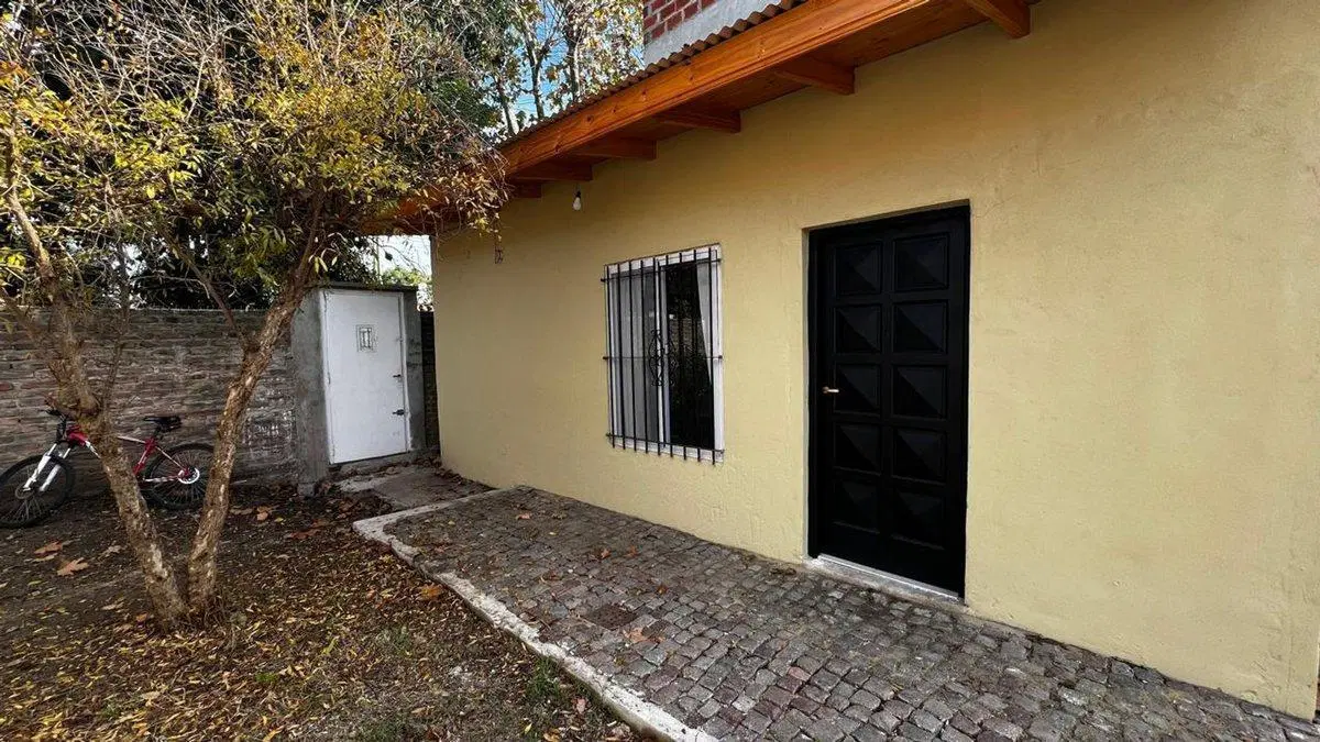MONOAMBIENTE EN VENTA BERAZATEGUI 4