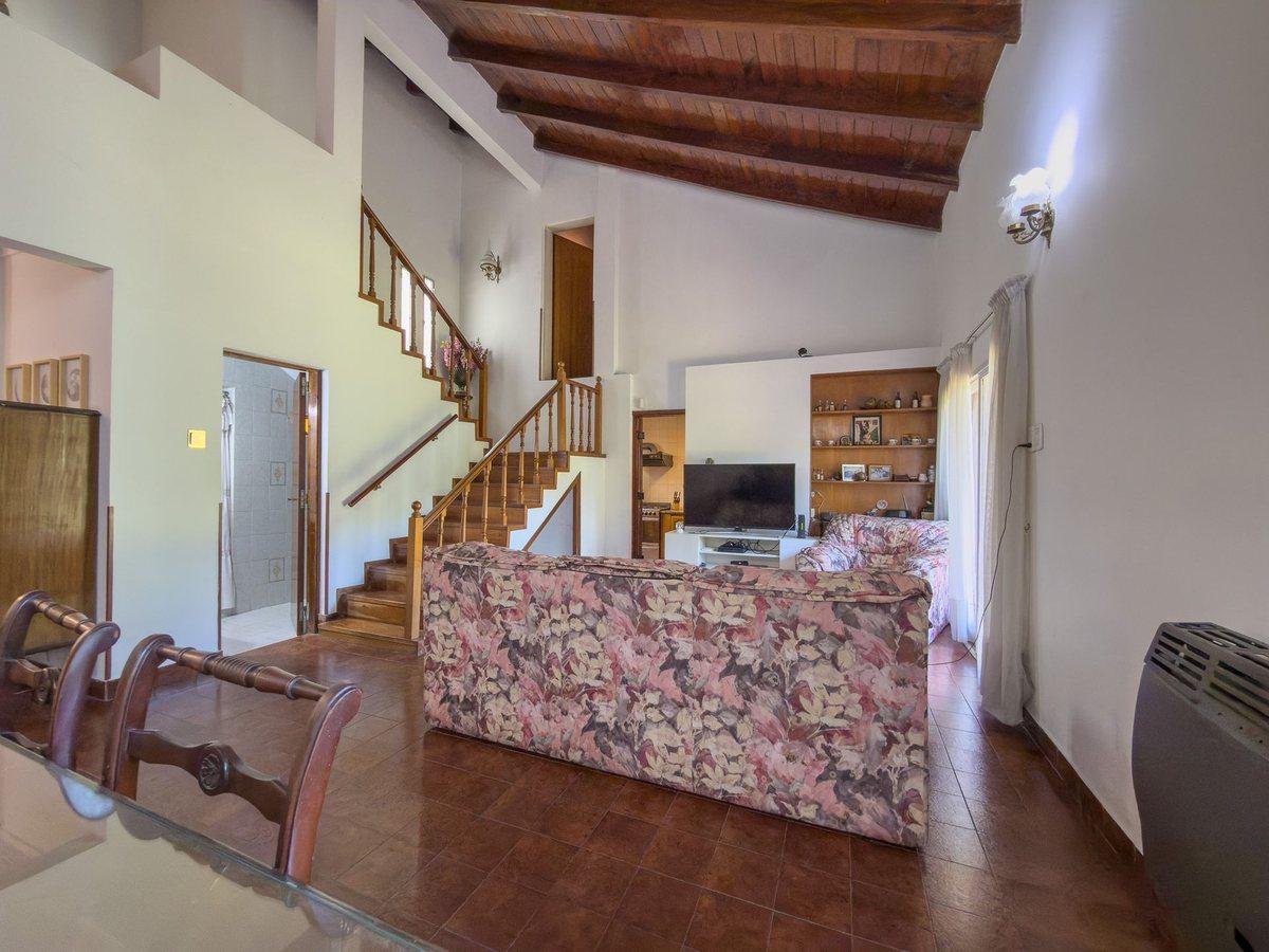 CASA EN VENTA DOS DORMITORIOS EN LA PLATA