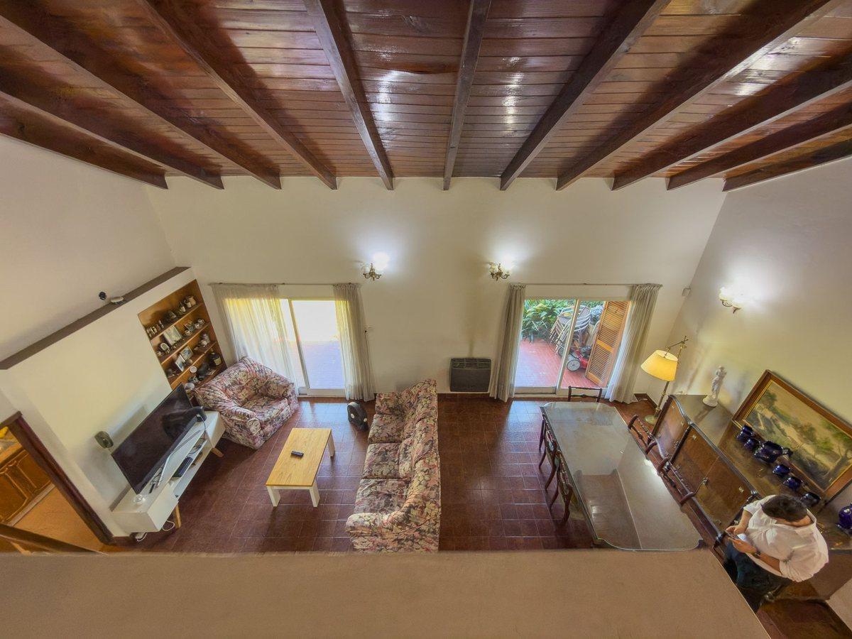CASA EN VENTA DOS DORMITORIOS EN LA PLATA