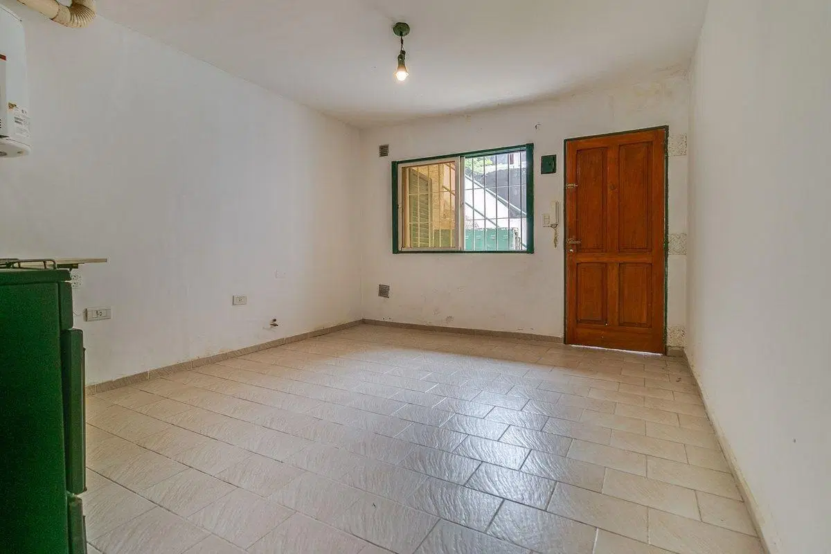 PH EN VENTA EN LA PLATA , 1 DORMITORIO CON JARDIN 4