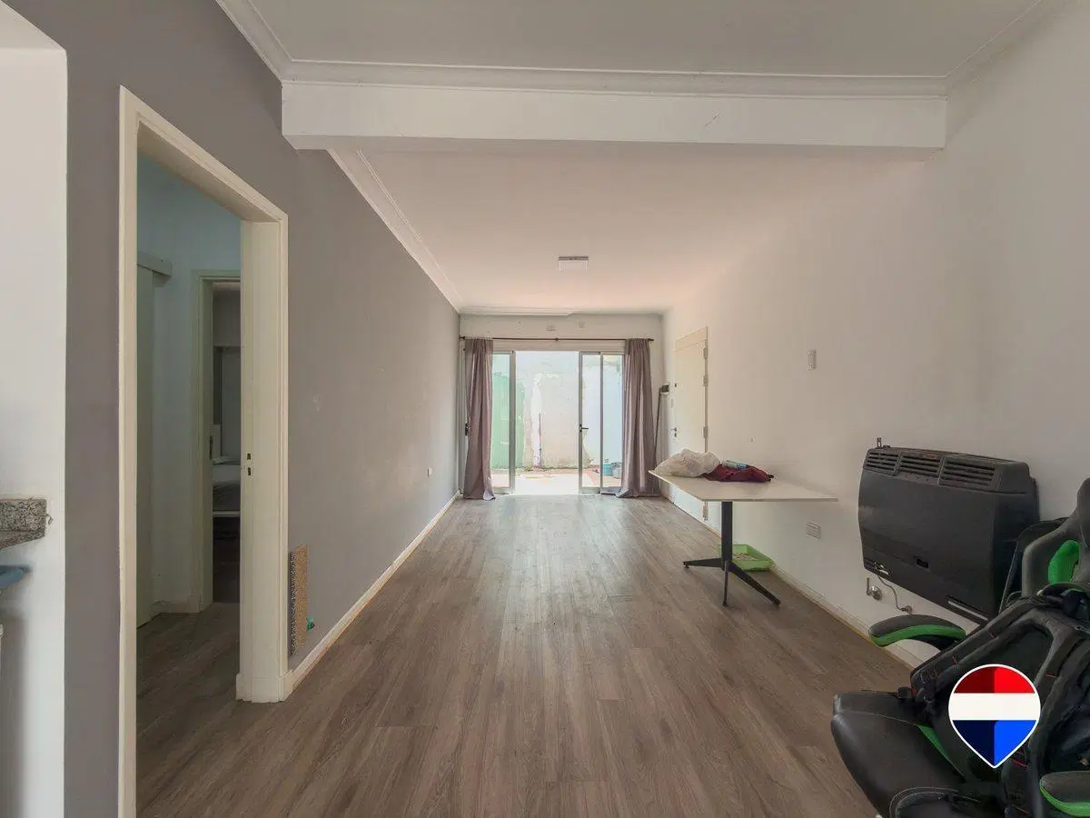 DEPARTAMENTO Y LOCAL EN VENTA, LOS HORNOS. 4