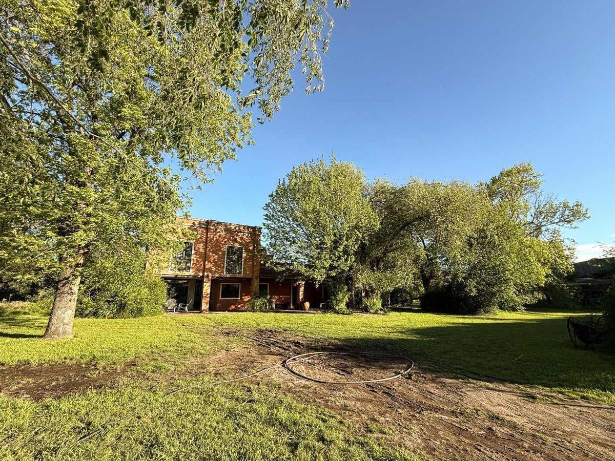 Campo en Venta en Los Hornos casa y pileta