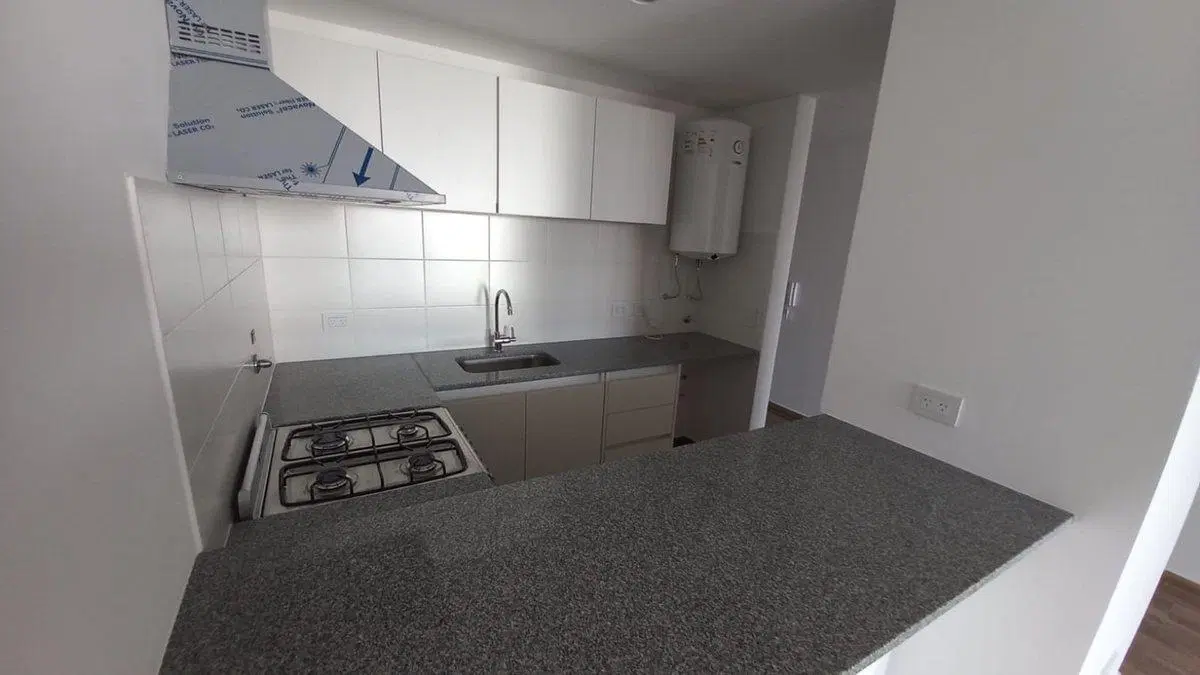 MONOAMBIENTE EN VENTA LA PLATA OBRA 4