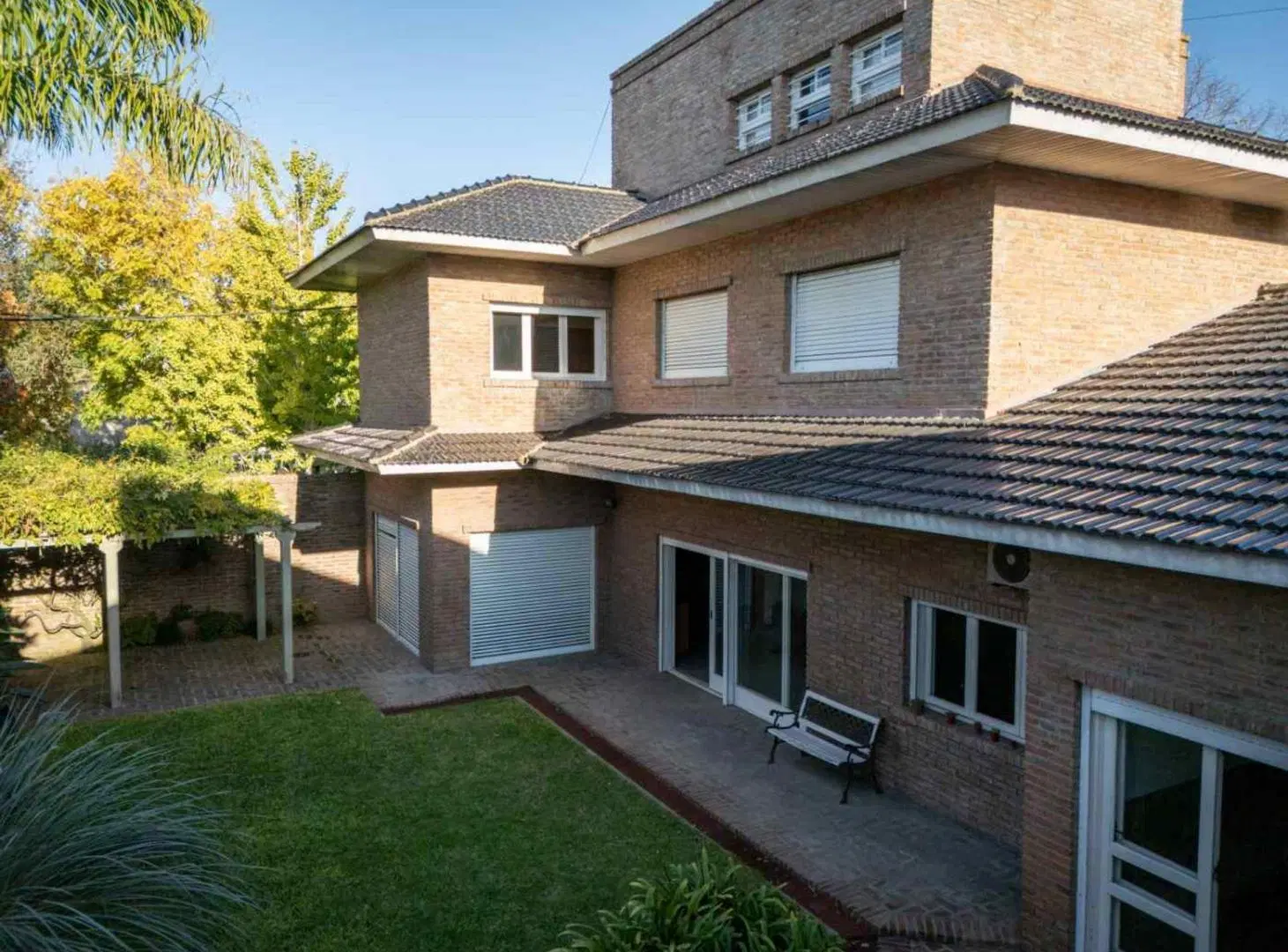 CASA EN VENTA LA PLATA 3