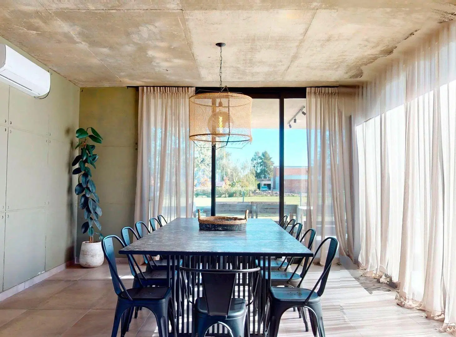 Casa en Venta 3 dormitorio, Barrio Privado Área 60 4