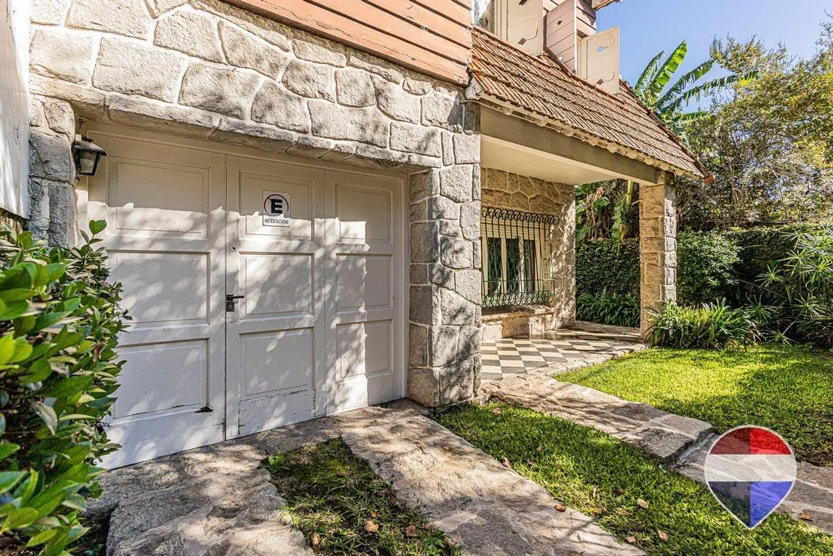 Casa en venta City Bell 3