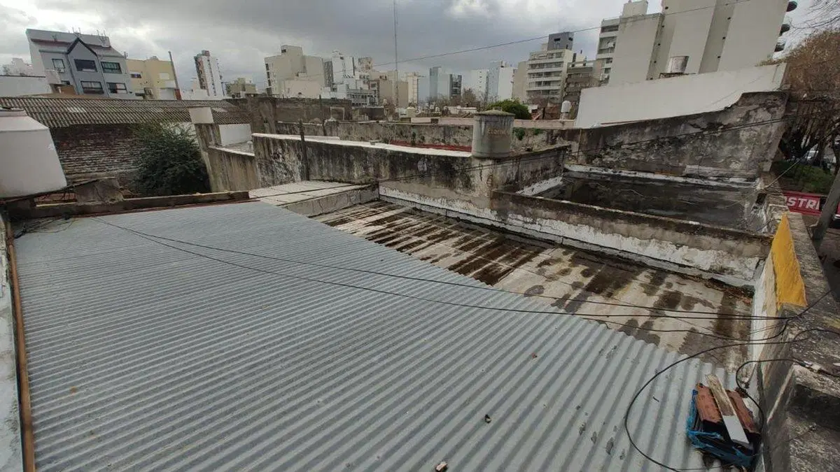 VENTA CASA A REFACCIONAR LA PLATA 4