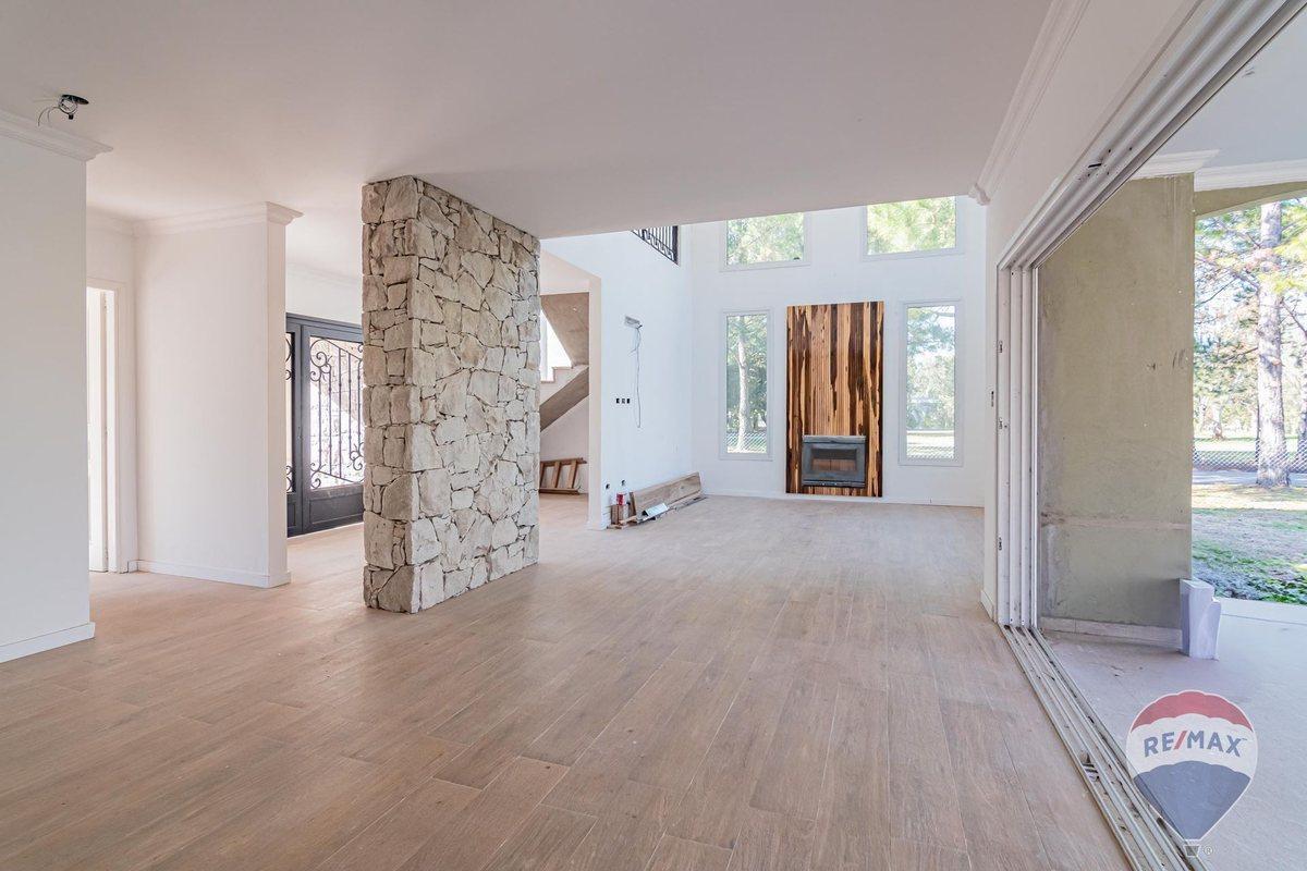 Foto de CASA EN VENTA EN MIRALAGOS, imagen 3