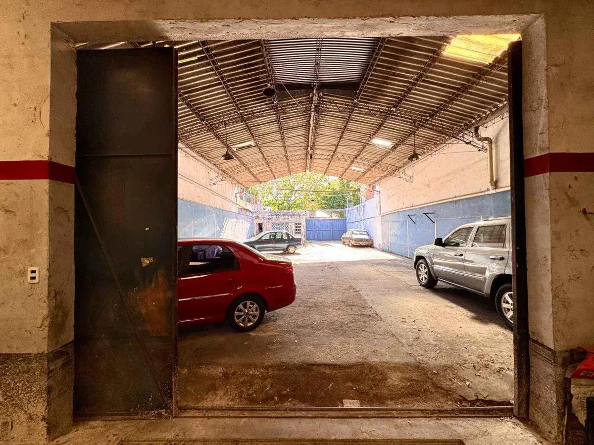 Galpón en Venta, La Loma - La Plata 5