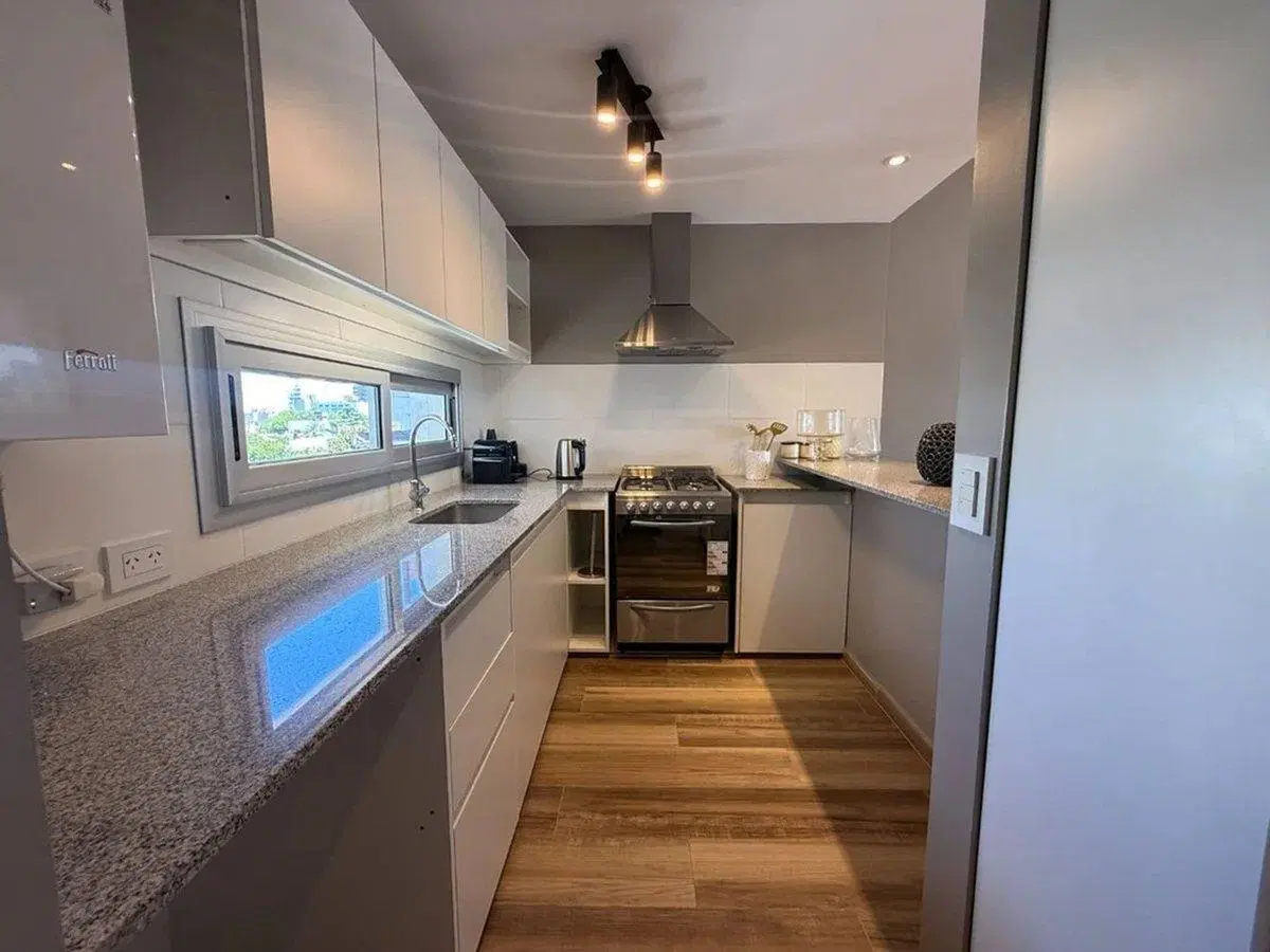 DEPARTAMENTO EN VENTA EN LA PLATA CON COCHERA 4