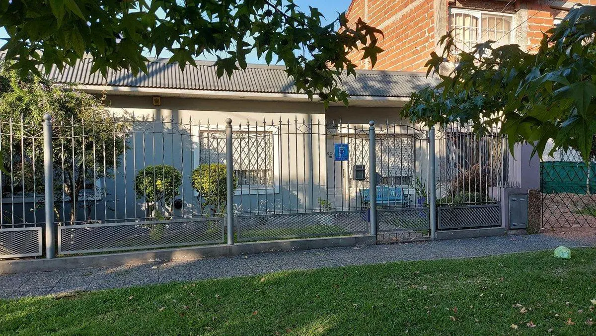 CASA VENTA QUILMES OESTE 4
