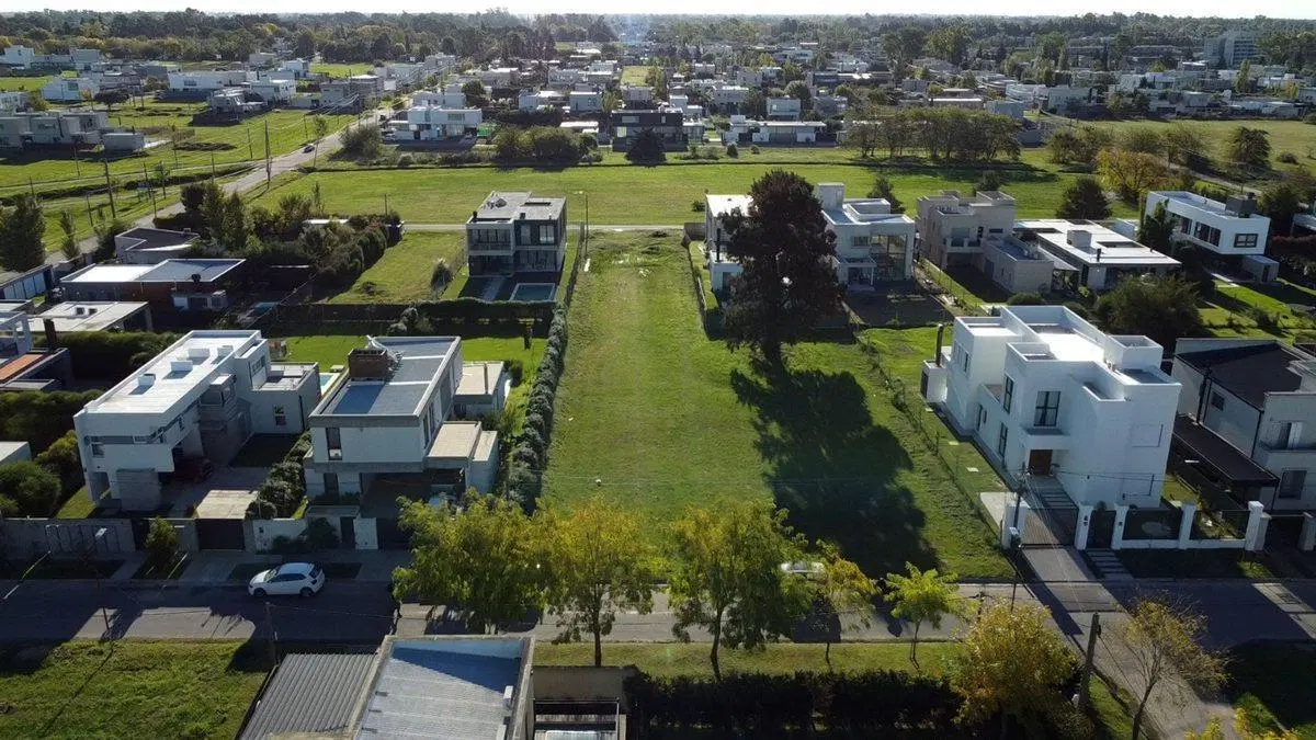 LOTE EN VENTA EN LA PLATA 4