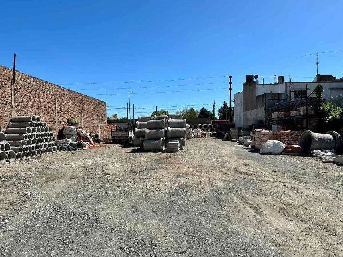 Lotes en venta sobre Avenida, La Plata 2