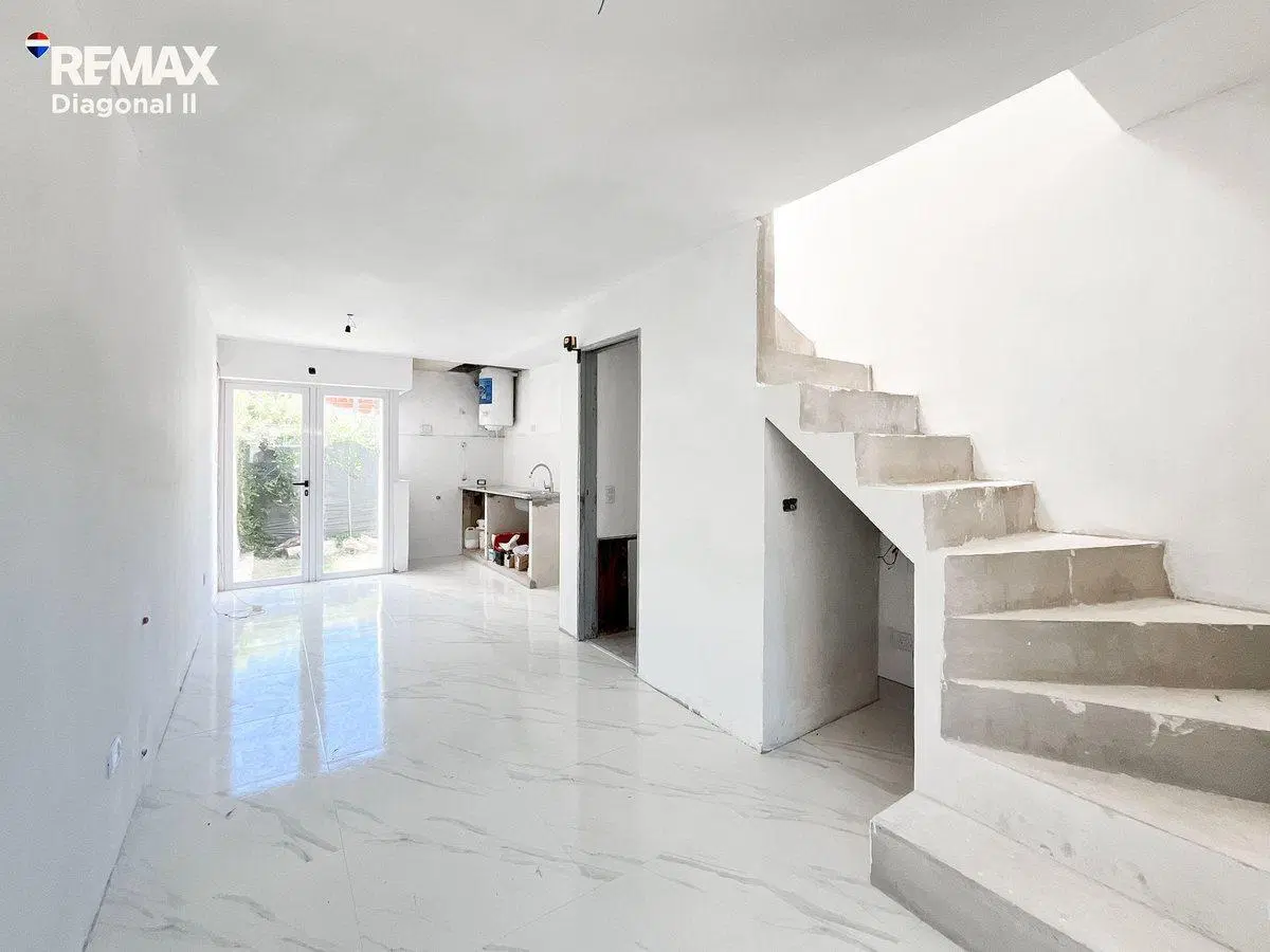 DUPLEX EN VENTA EN VILLA ELISA 5