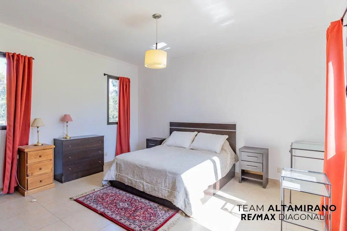 CASA EN VENTA EN LAGUNA VITEL 8