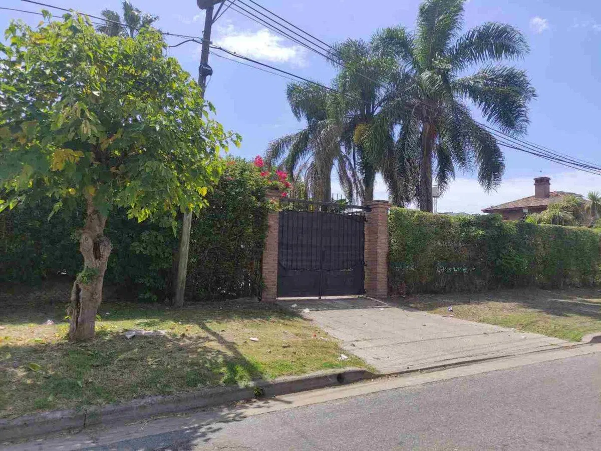 LOTE EN VENTA GONNET LA PLATA 4