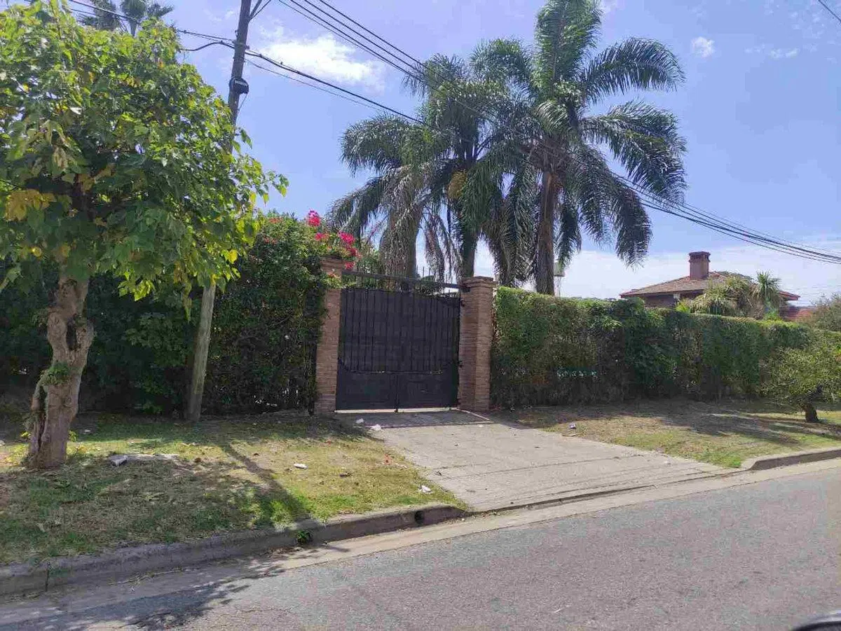 LOTE EN VENTA GONNET LA PLATA 3