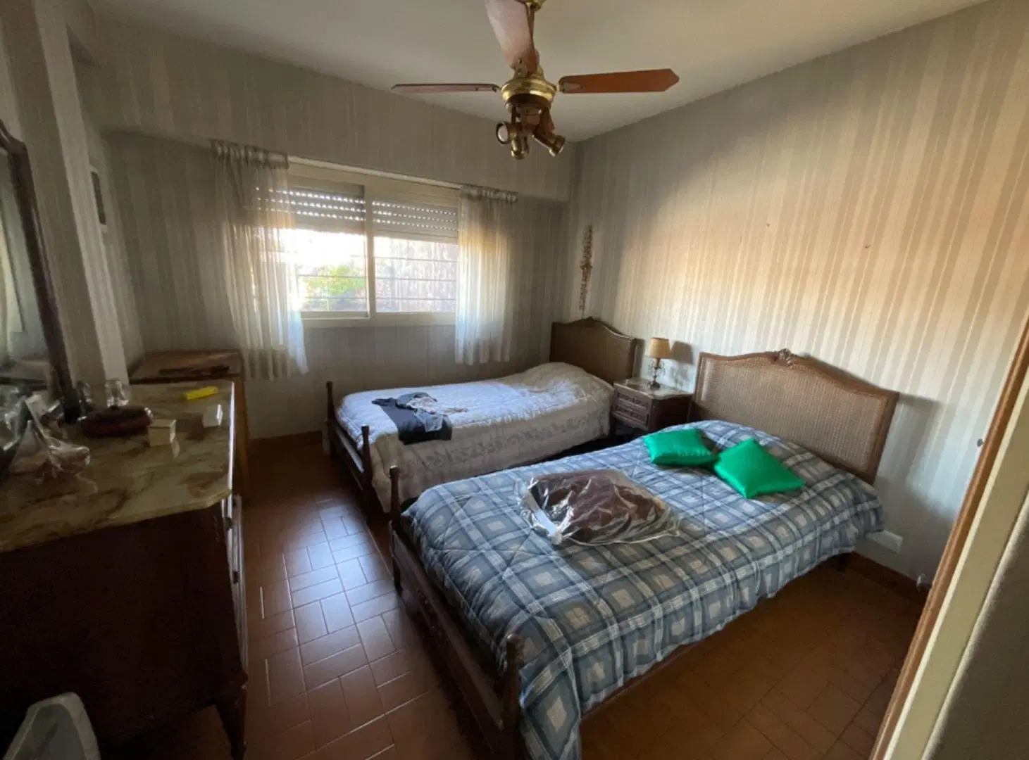 VENTA DEPARTAMENTO BERNAL CENTRO 3 DORM COCHERA 3