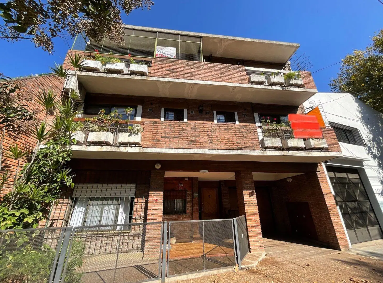 VENTA DEPARTAMENTO BERNAL CENTRO 3 DORM COCHERA 8