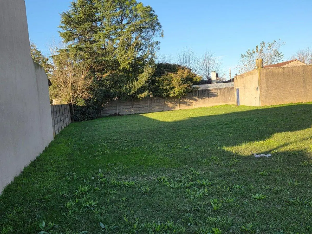 LOTE VENTA EN BRANDSEN 8
