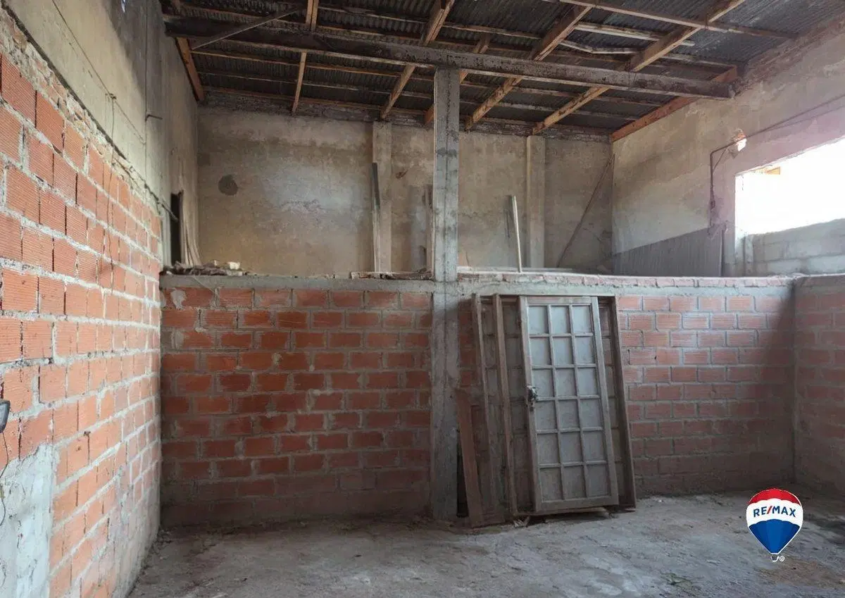 CASA EN VENTA EN CITY BELL 5