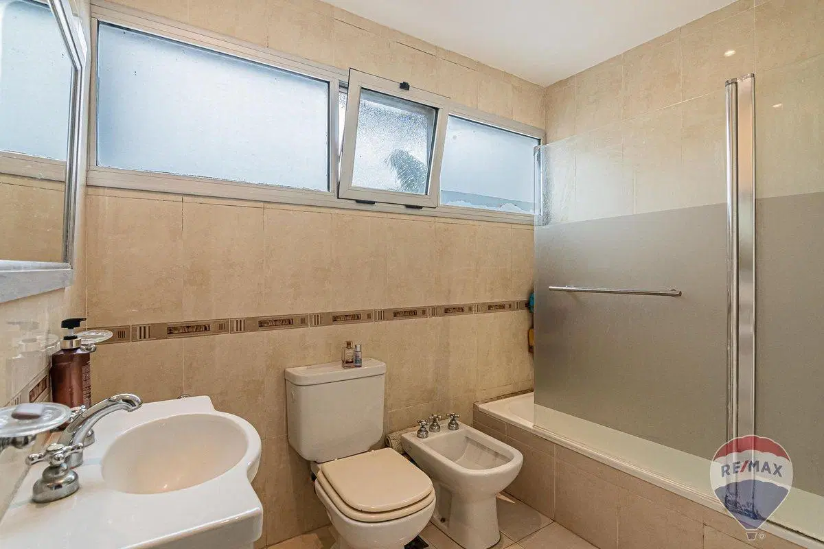 Casa en venta Gonnet 5