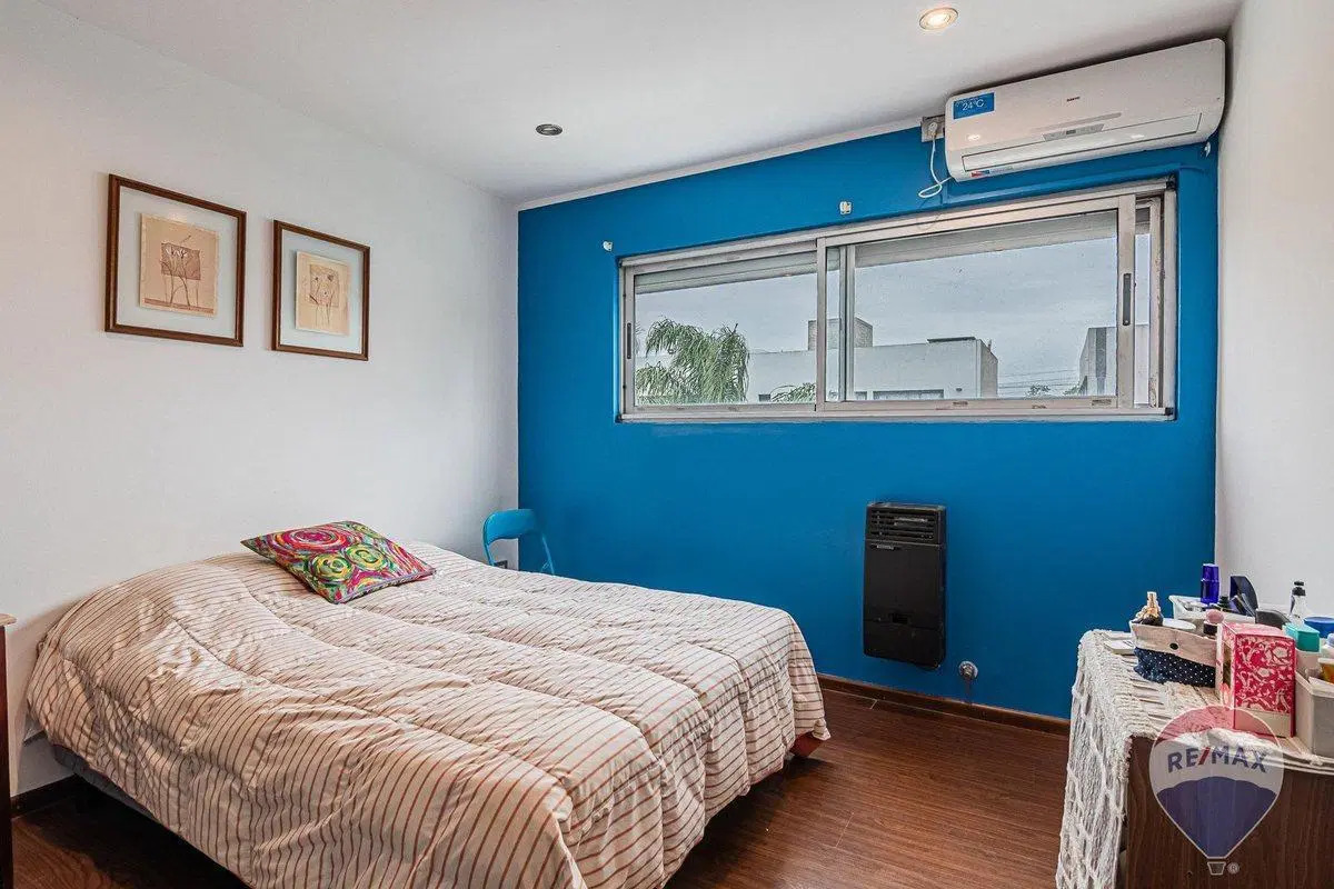 Casa en venta Gonnet 3