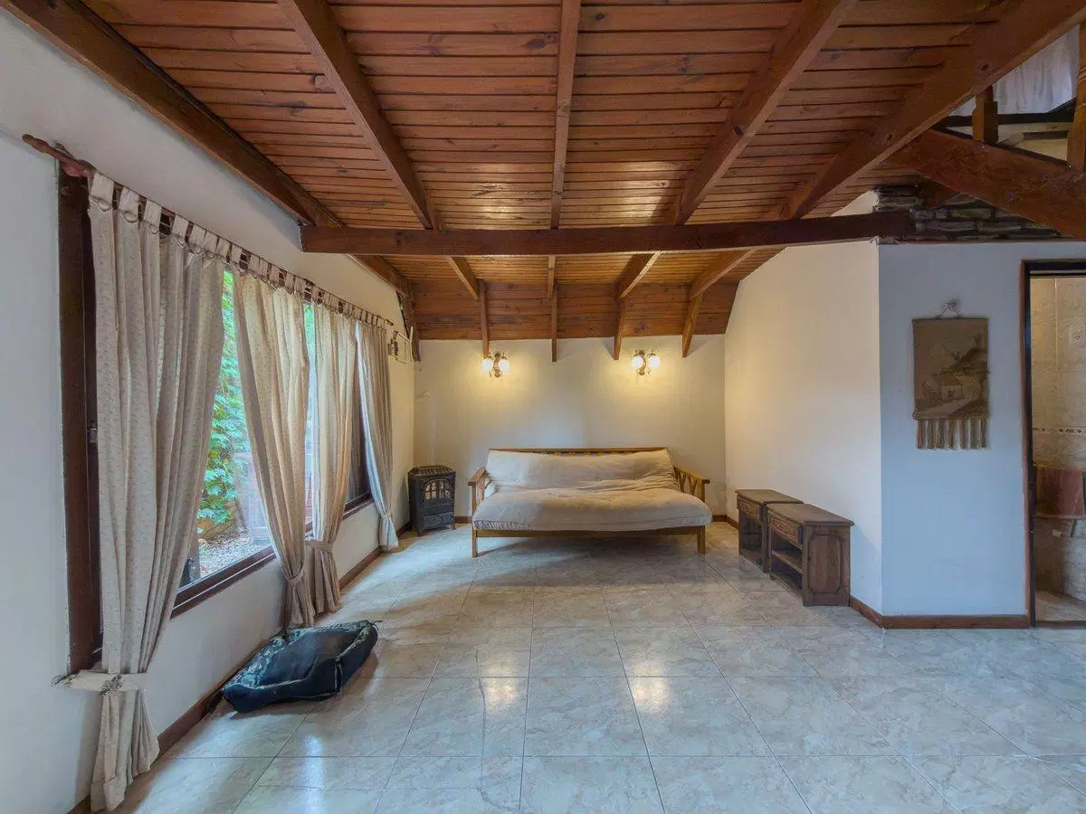 Casa en Venta en Los Hornos 2