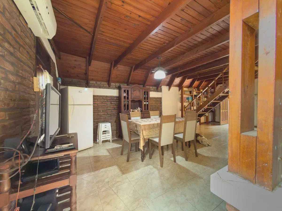 Casa en Venta en Los Hornos 4