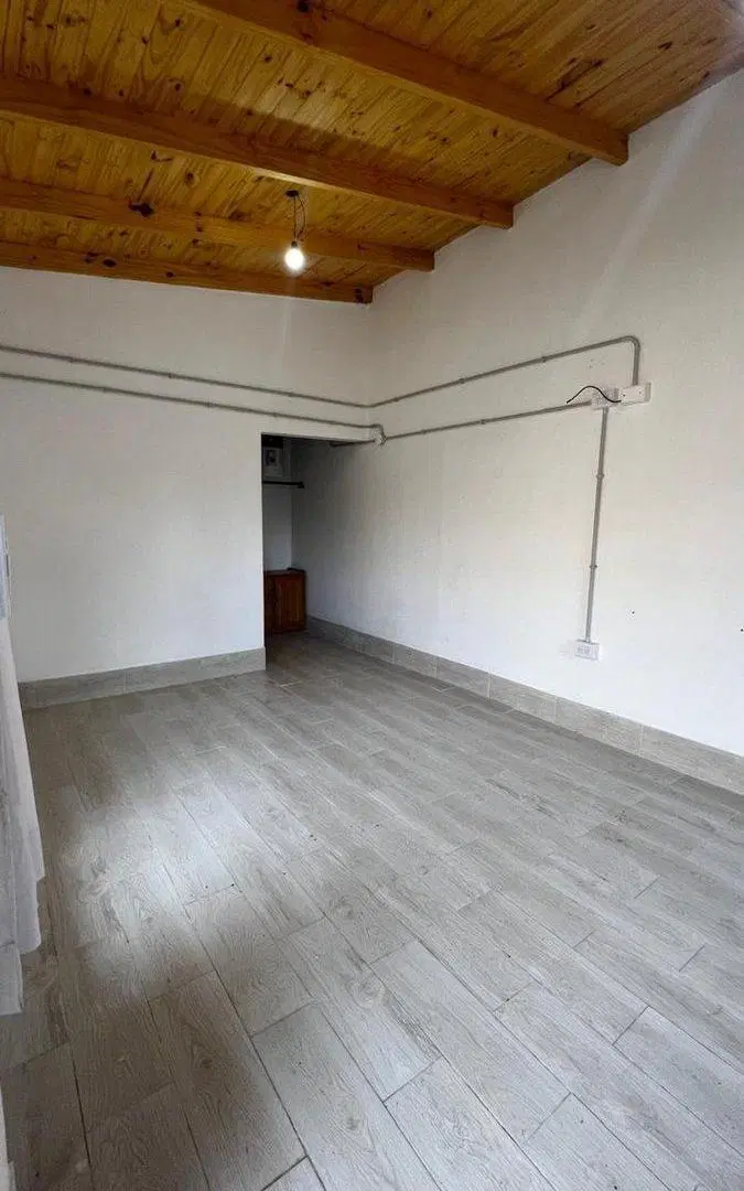 VENTA de TERRENO con DEPTO en BERAZATEGUI 3