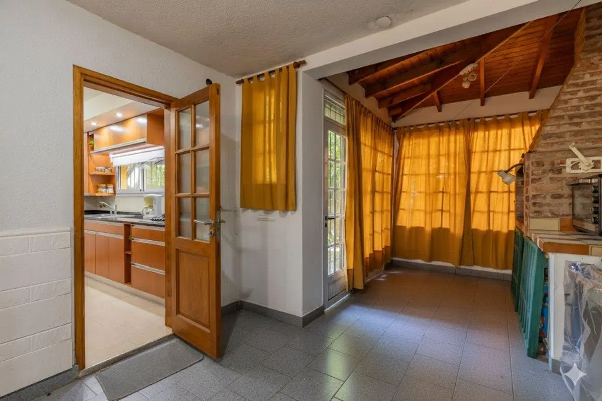 CASA EN VENTA EN VILLA ELISA 4