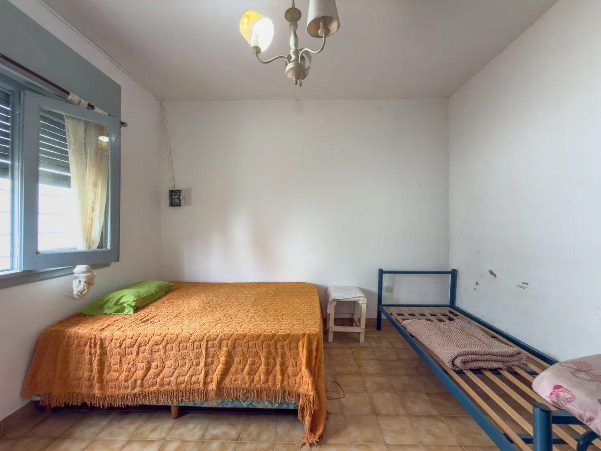 CASA EN VENTA RINGUELET 2