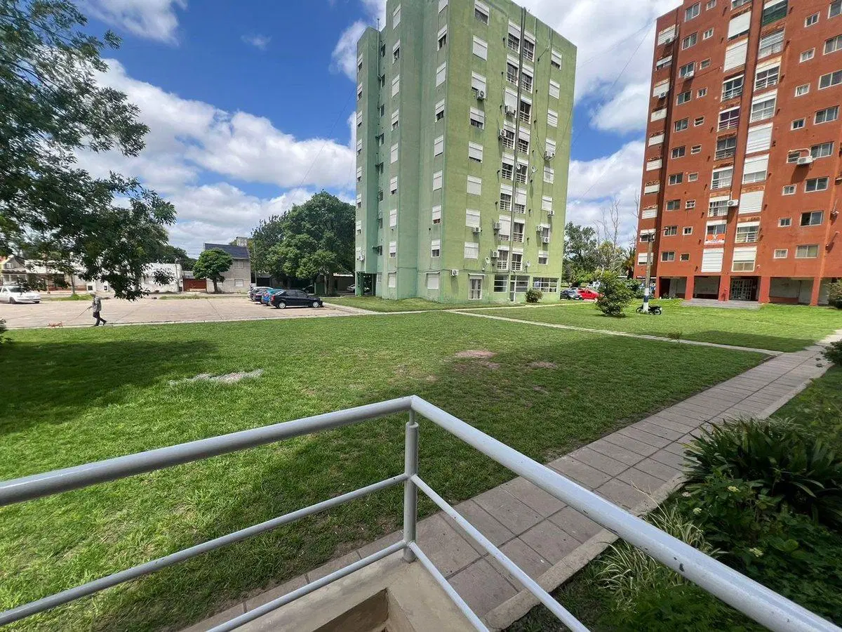DEPARTAMENTO EN ALQUILER DE 2 DORMITORIOS 4