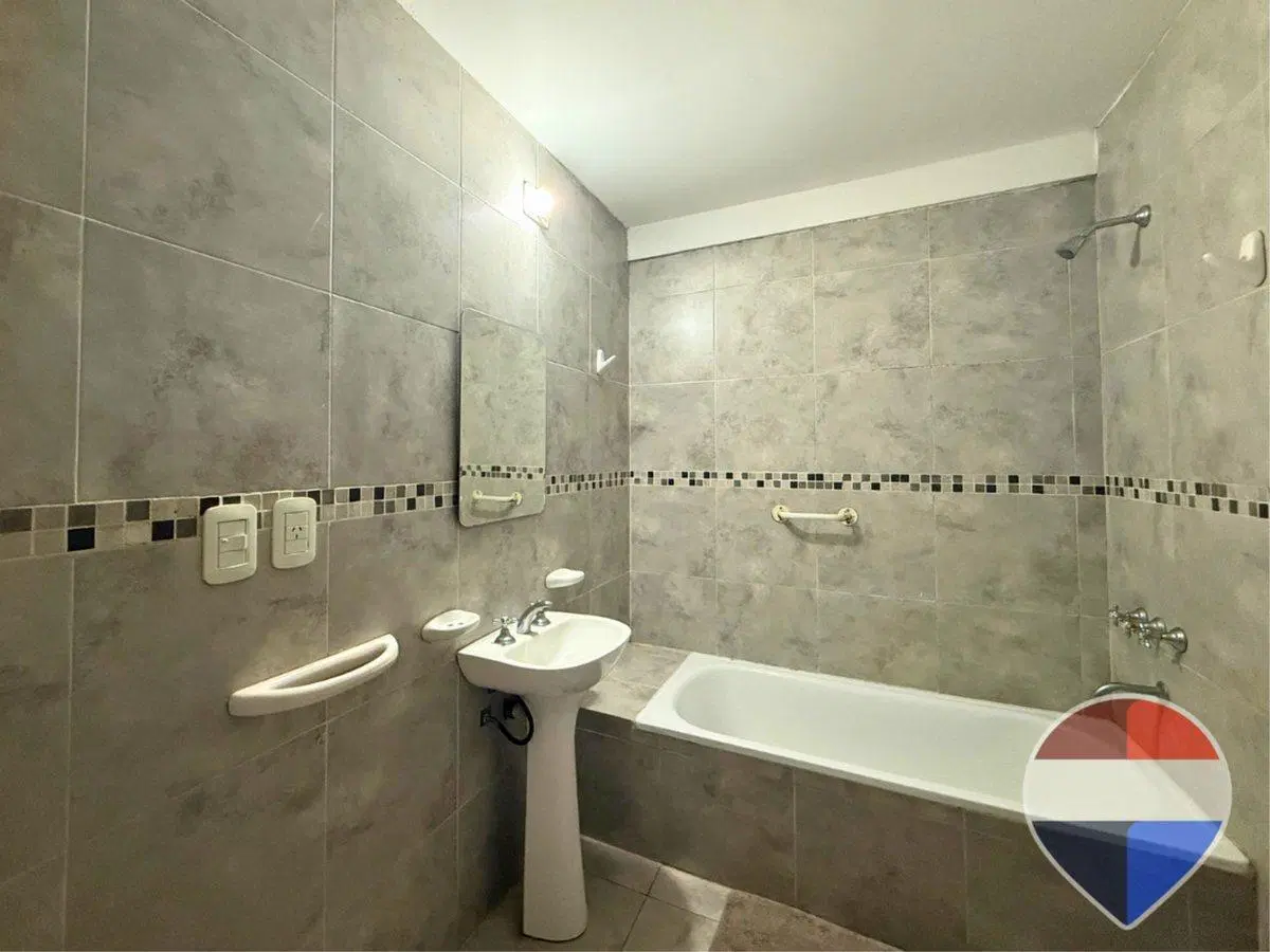 Monoambiente en venta, La Plata 2