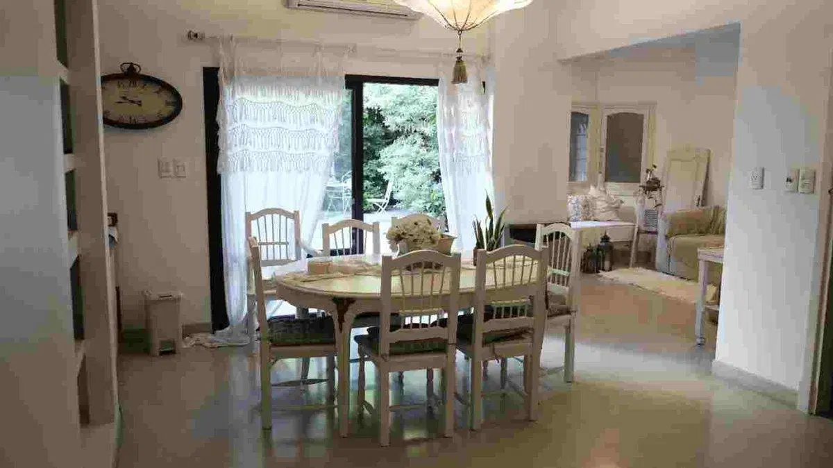 CASA EN VENTA QUILMES CENTRO 4