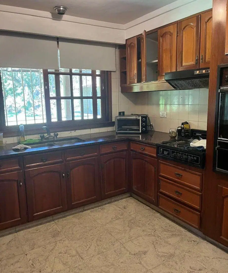 CASA EN VENTA CON PILETA, RANELAGH 2