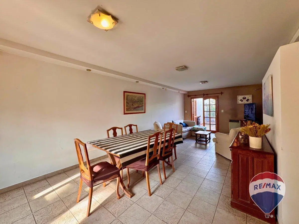 CASA EN VENTA EN LA PLATA 4