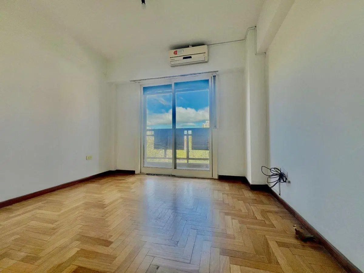 DEPARATAMENTO EN VENTA LA PLATA 3