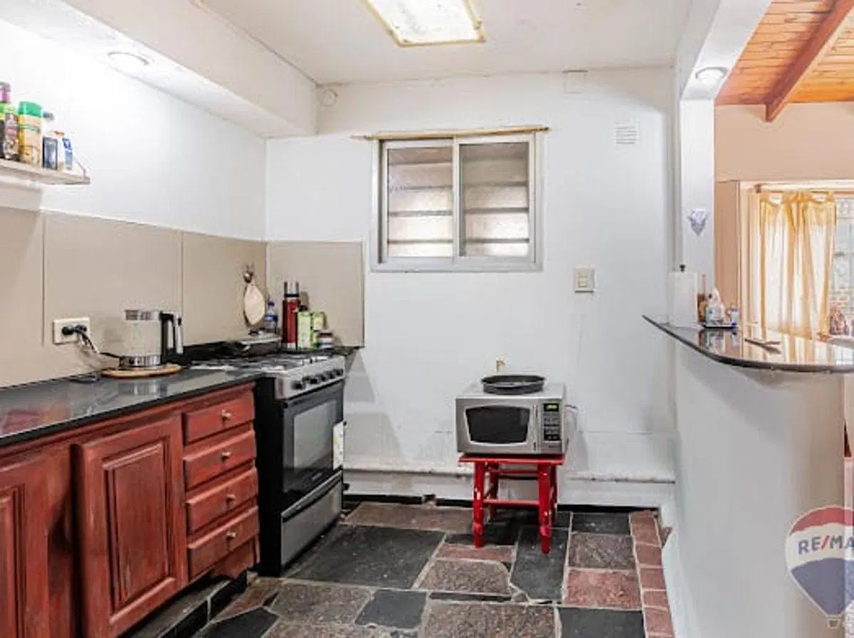 CASA + DEPARTAMENTO EN VENTA EN LA PLATA 5