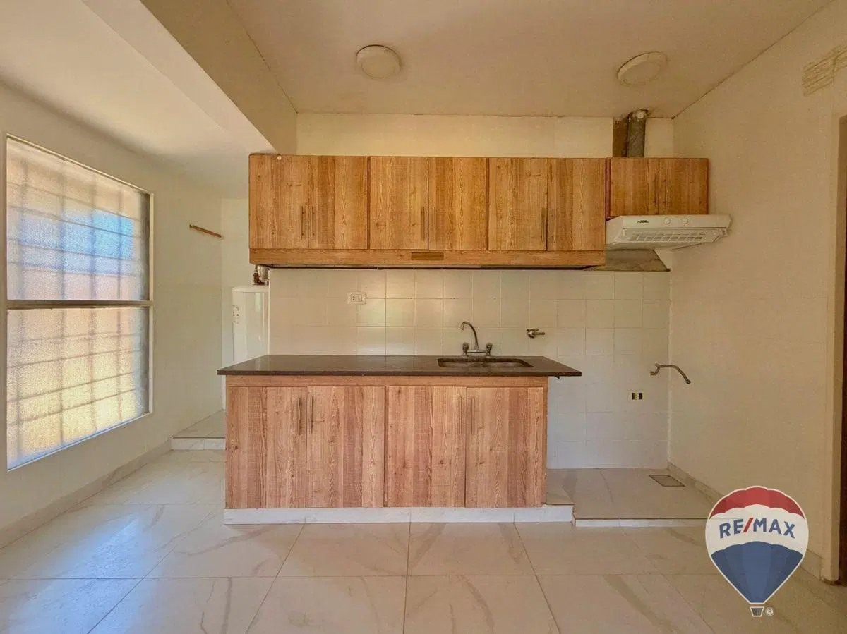 CASA EN VENTA EN LA PLATA - LOS HORNOS 5