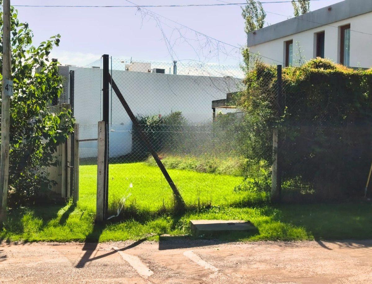 VENTA DE LOTE - BARRIO ROBLE BELL